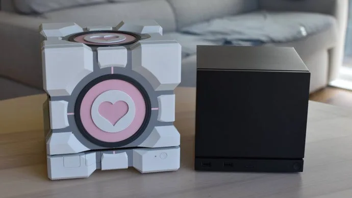 Dbrand gỡ bán vỏ Steam Machine Companion Cube và hoàn tiền vì chưa xin phép Valve